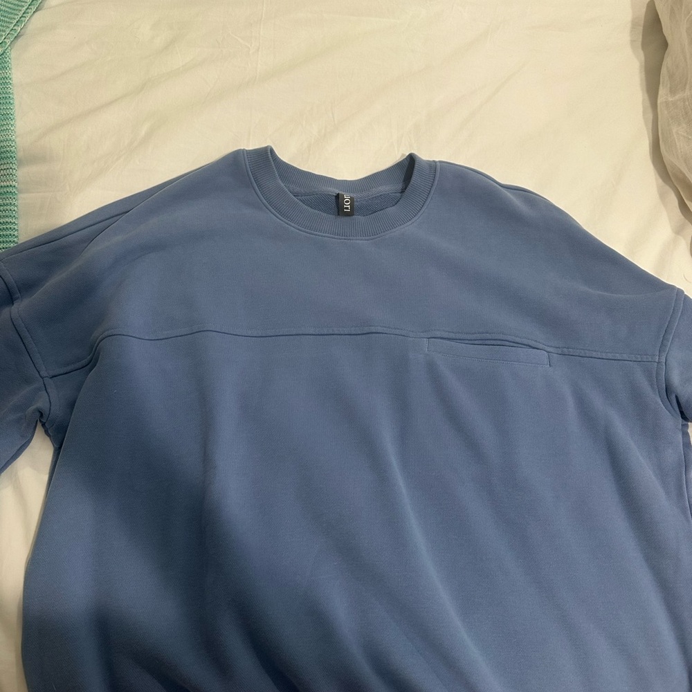 Blue Vouri Women’s Sweatshirt with pocket